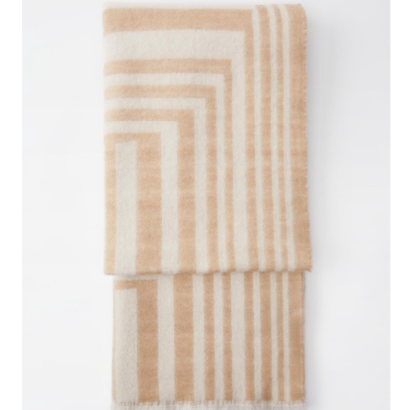 Zara cream and light brown wool blend geometric jacquard scarf wrap NWT - Picture 2 of 7